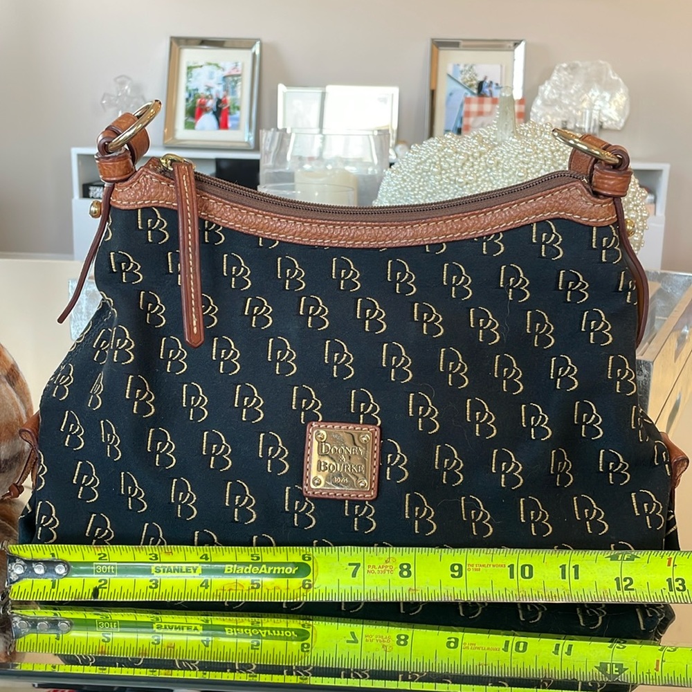 Dooney & Bourke East West shoulder monogram canvas purse bag - Picture 1 of 6